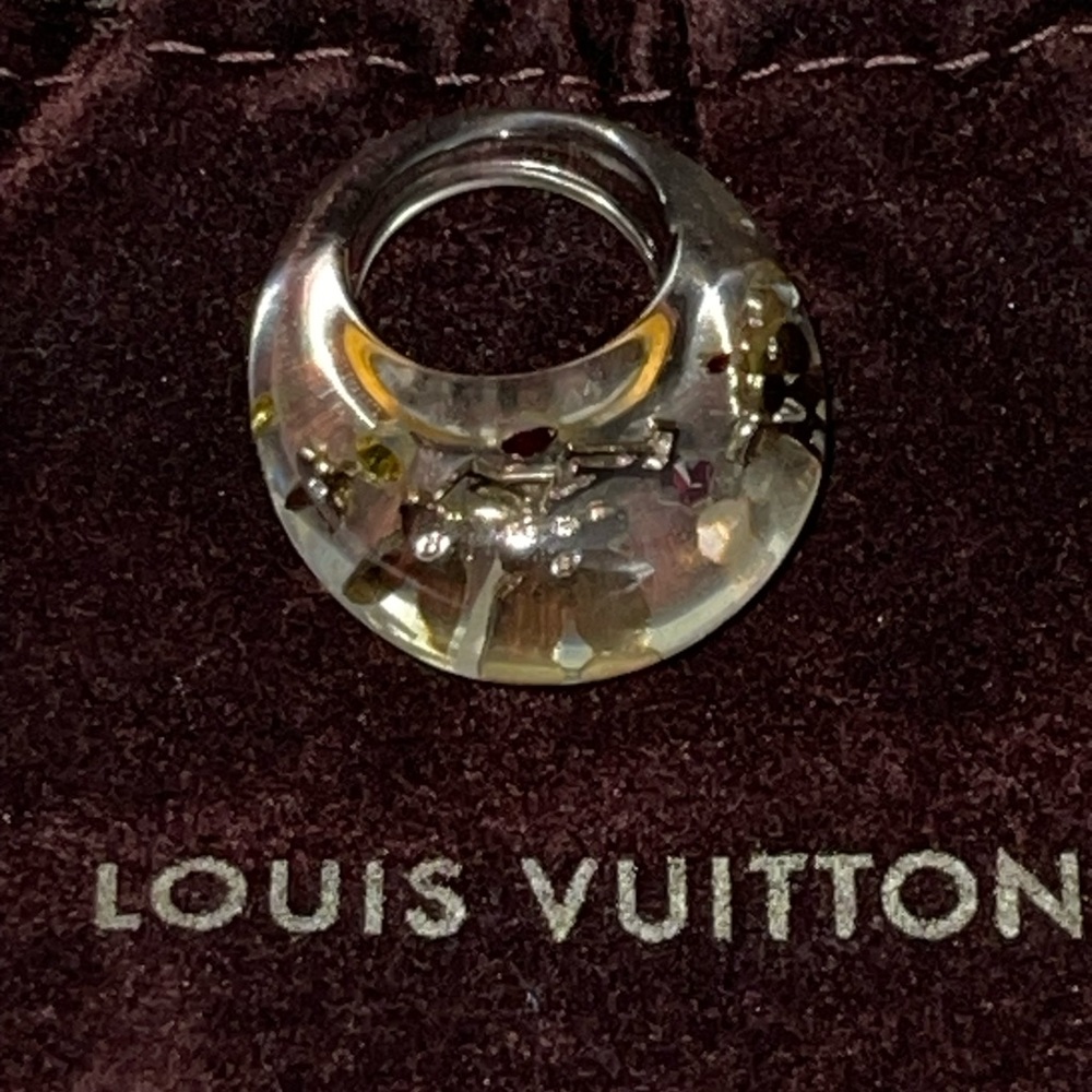 Louis Vuitton 100% Authentic ring Size 5.5 beautiful excellent condition.